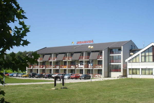 Specijalna bolnica za rehabilitaciju Junaković Apatin
