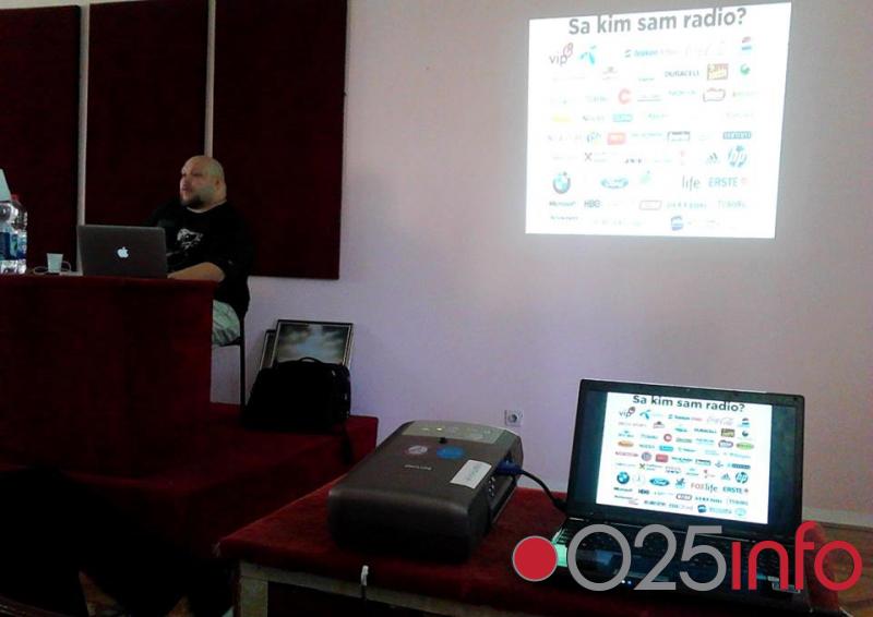 Posećujete li stručna predavanja?