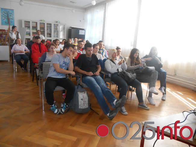 Promocija dobrovoljnog davalaštva krvi među srednjoškolcima