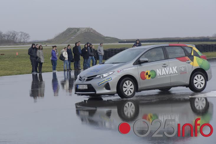 Edukacija mladih vozača o opasnosti kombinovanja alkohola i vožnje