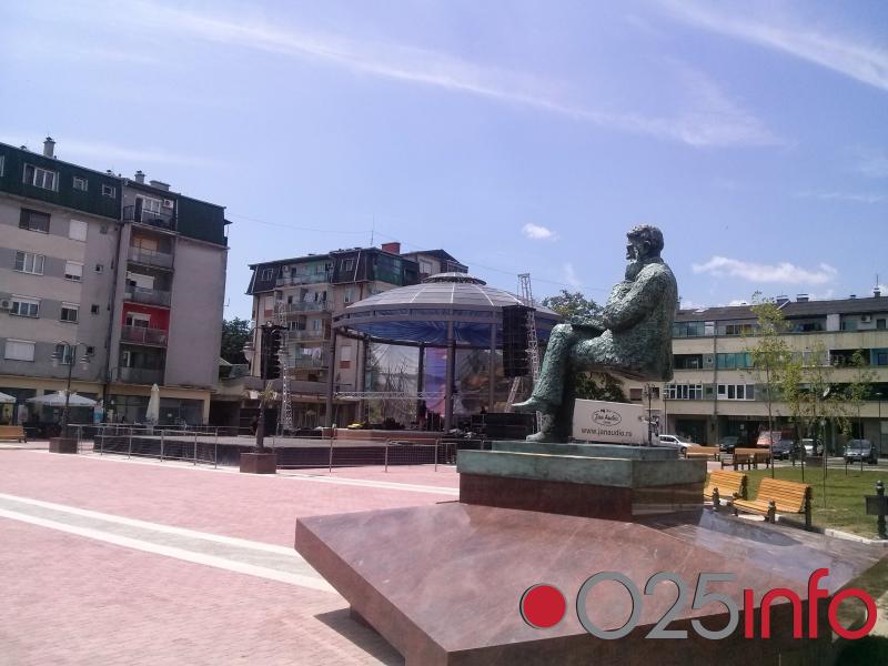Zvanično otvaranje Teslinog trga u Apatinu