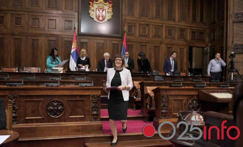 Maja Gojković izabrana za predsednicu parlamenta