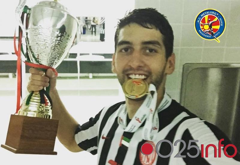 SKOPLJE NA NOGAMA! Stigao apatinski bombarder!