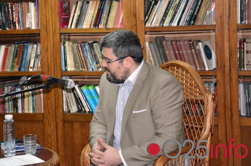 Knjiga koja se čita u dahu: Održana promocija Starovićevog romana Sa druge strane