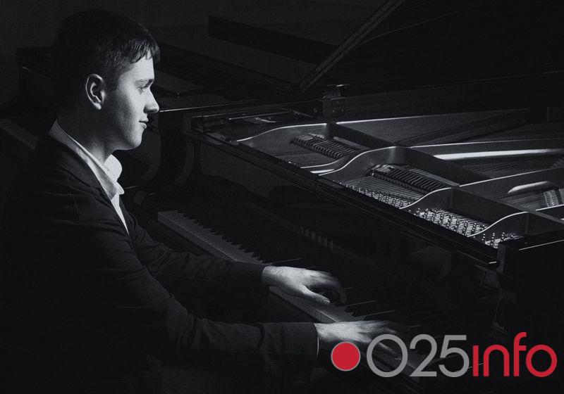 U ponedeljak u Apatinu  koncert pijaniste Uglješe Brkljača