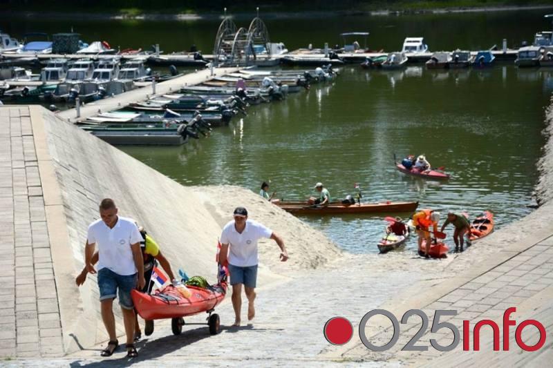 TID regata uplovljava u Apatin