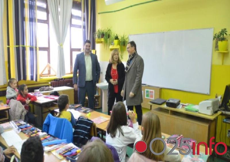 Nagrada đacima za veliki trud