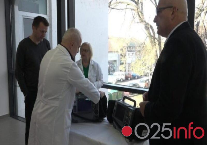 Domu zdravlja u Kuli uručeni novi defibrilatori