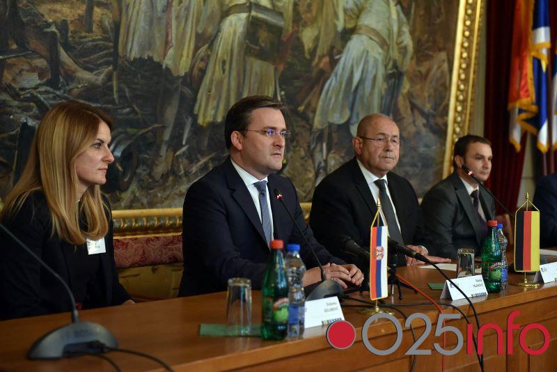 Simpozijum Nemačka nacionalna manjina i Evropa u Somboru 