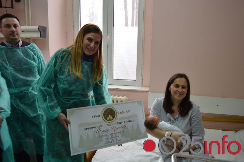 Prva beba rođena u Somboru je dečak  