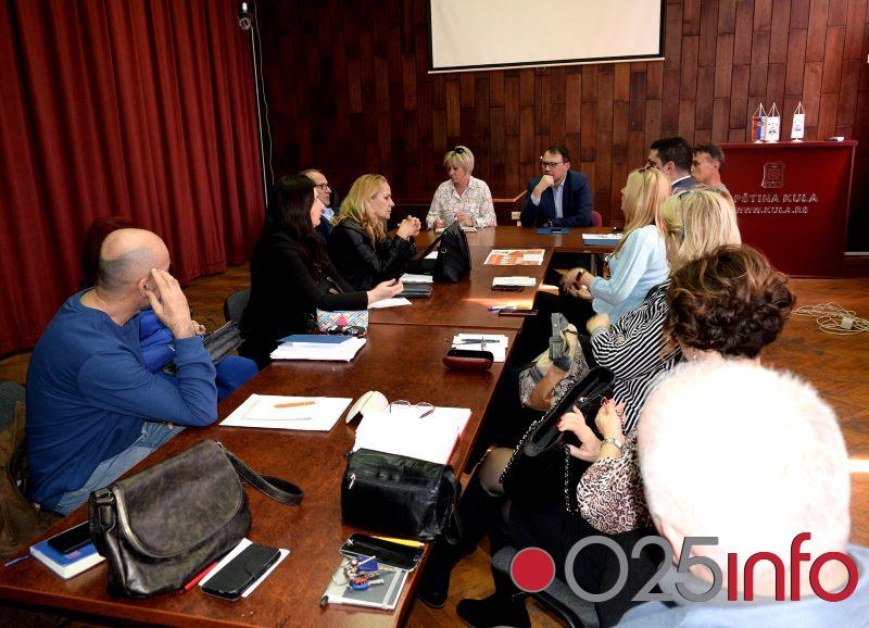 Održana sednica Aktiva direktora škola u Kuli  