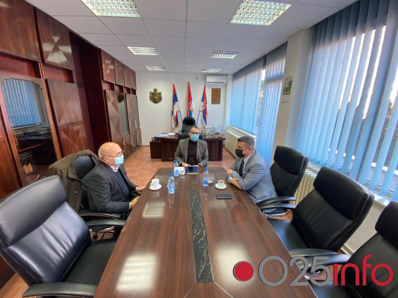 Zamenik pokrajinskog sekretara dr Zoran Tasić posetio kulsku opštinu